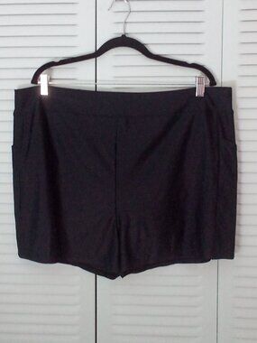 DEL RAYA SWIMWEAR SHORTS WITH FULL COVERAGE BOTTOM UNDERNEATH SIDE POCKETS POOL